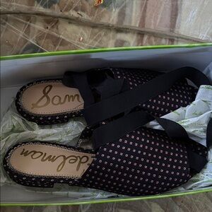 Sam Edelman Black and Pink Espadrilles Slip-On Perforated